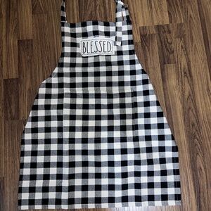 Rae Dunn Apron